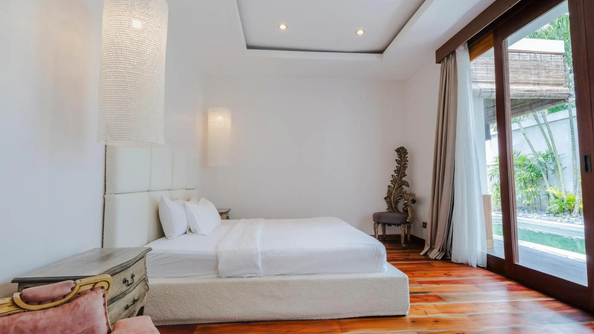 Villa Chloe Seminyak Indonesien